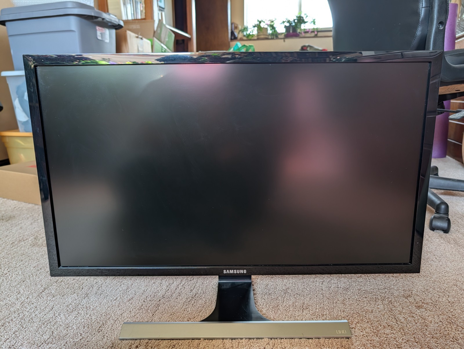 Samsung 28" monitor, UHD, 4K, great shape (model u28e590d)