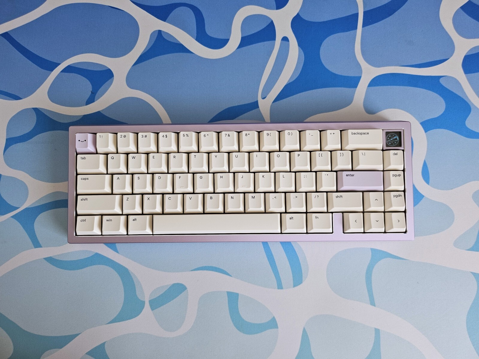 Meletix Zoom65 V3 + Melon Milk Switches + Osume Nemui Keycaps