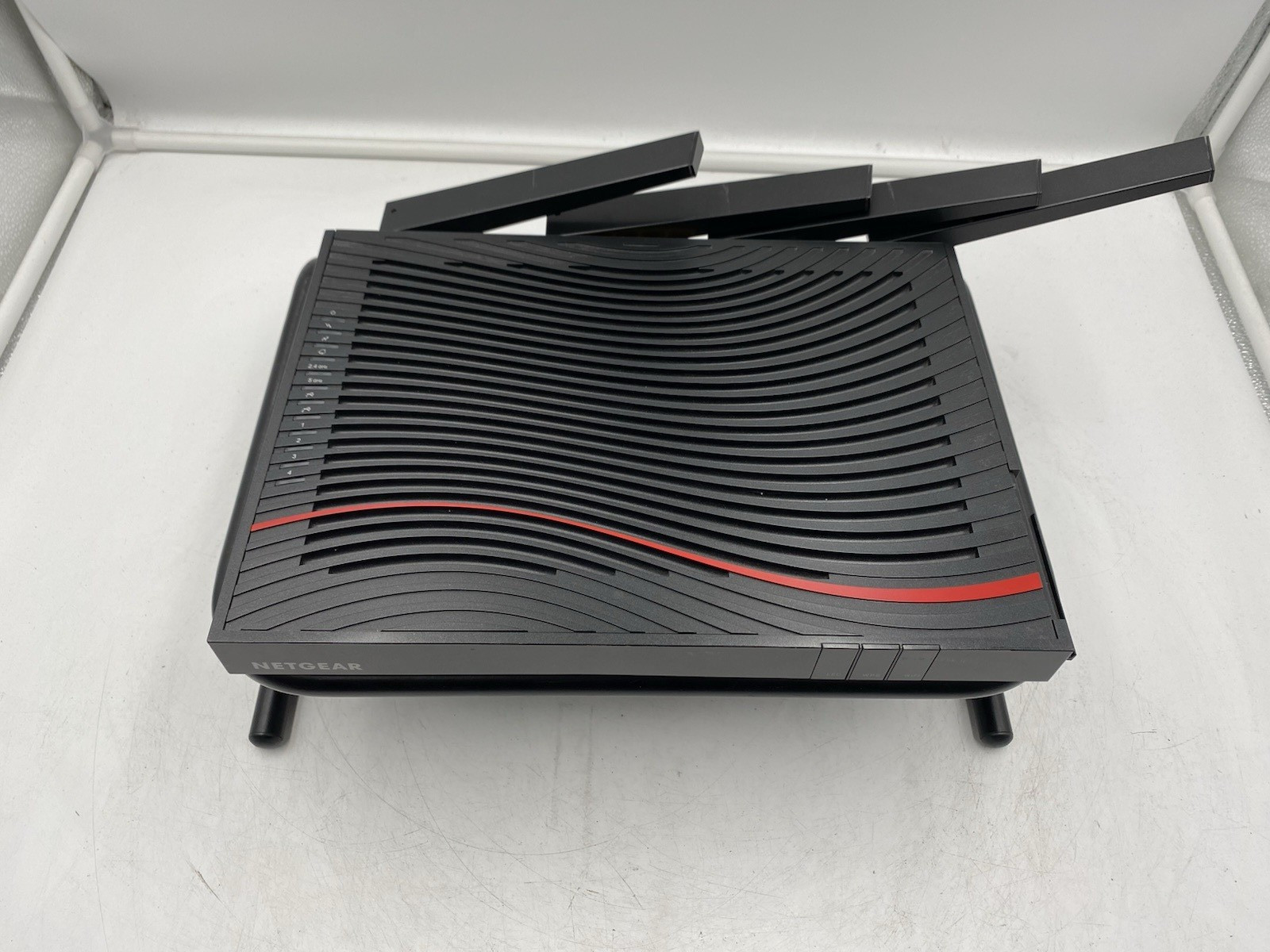NETGEAR - C7800 - Nighthawk X4S AC3200 Cable Modem Wi-Fi Router