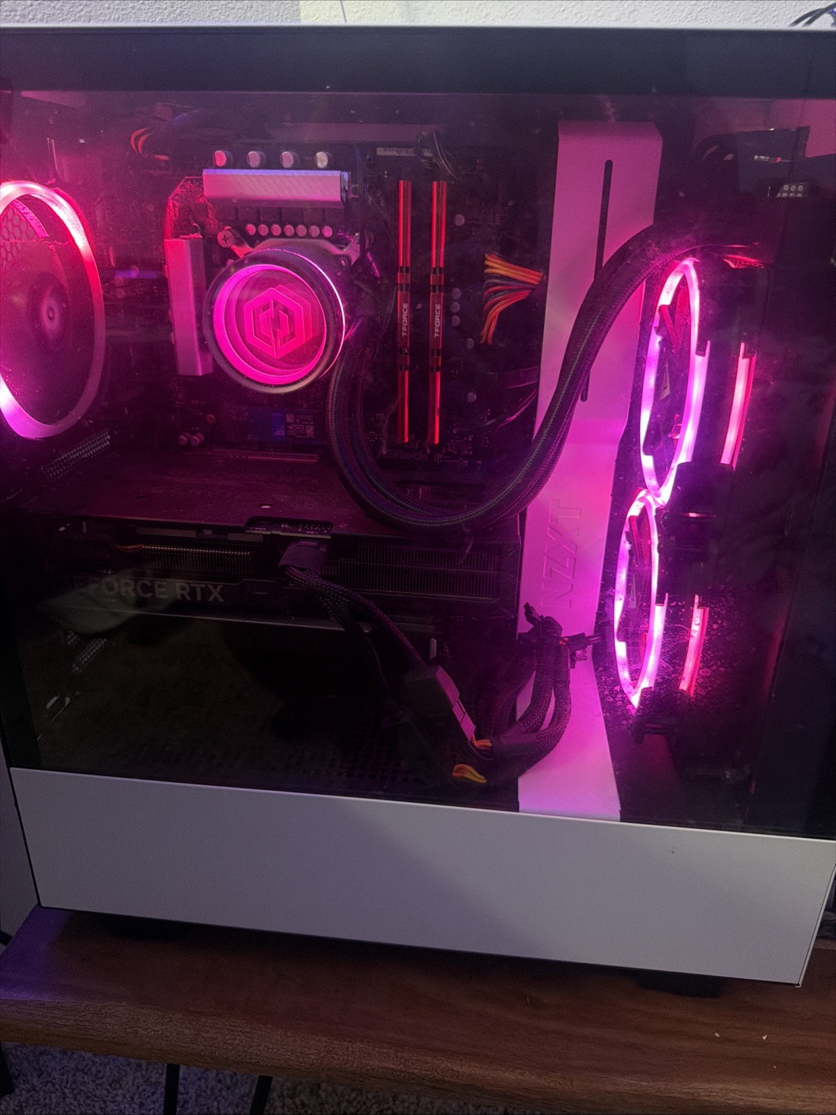 Custom Gaming PC High-Performance Hardware