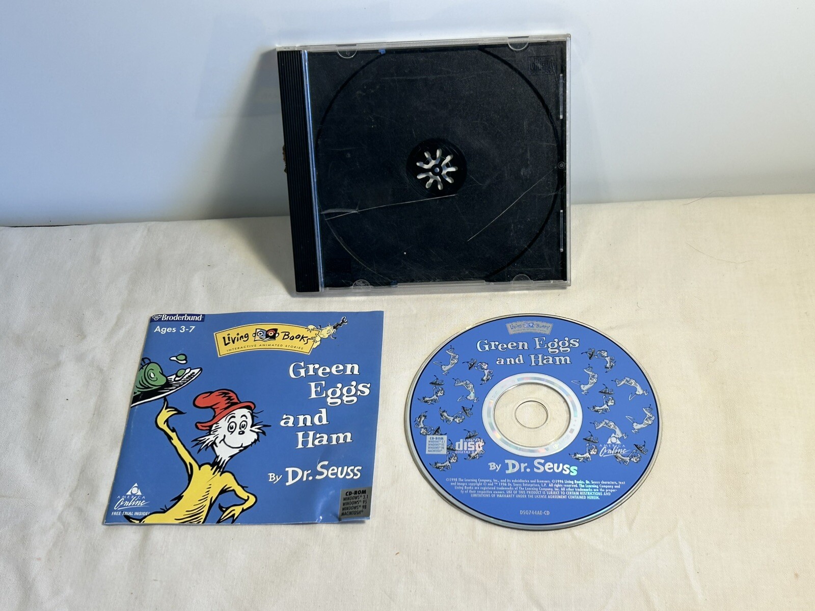 Dr Seuss Green Eggs and Ham CD-ROM Living Books Windows 3.1/95 Mac PC