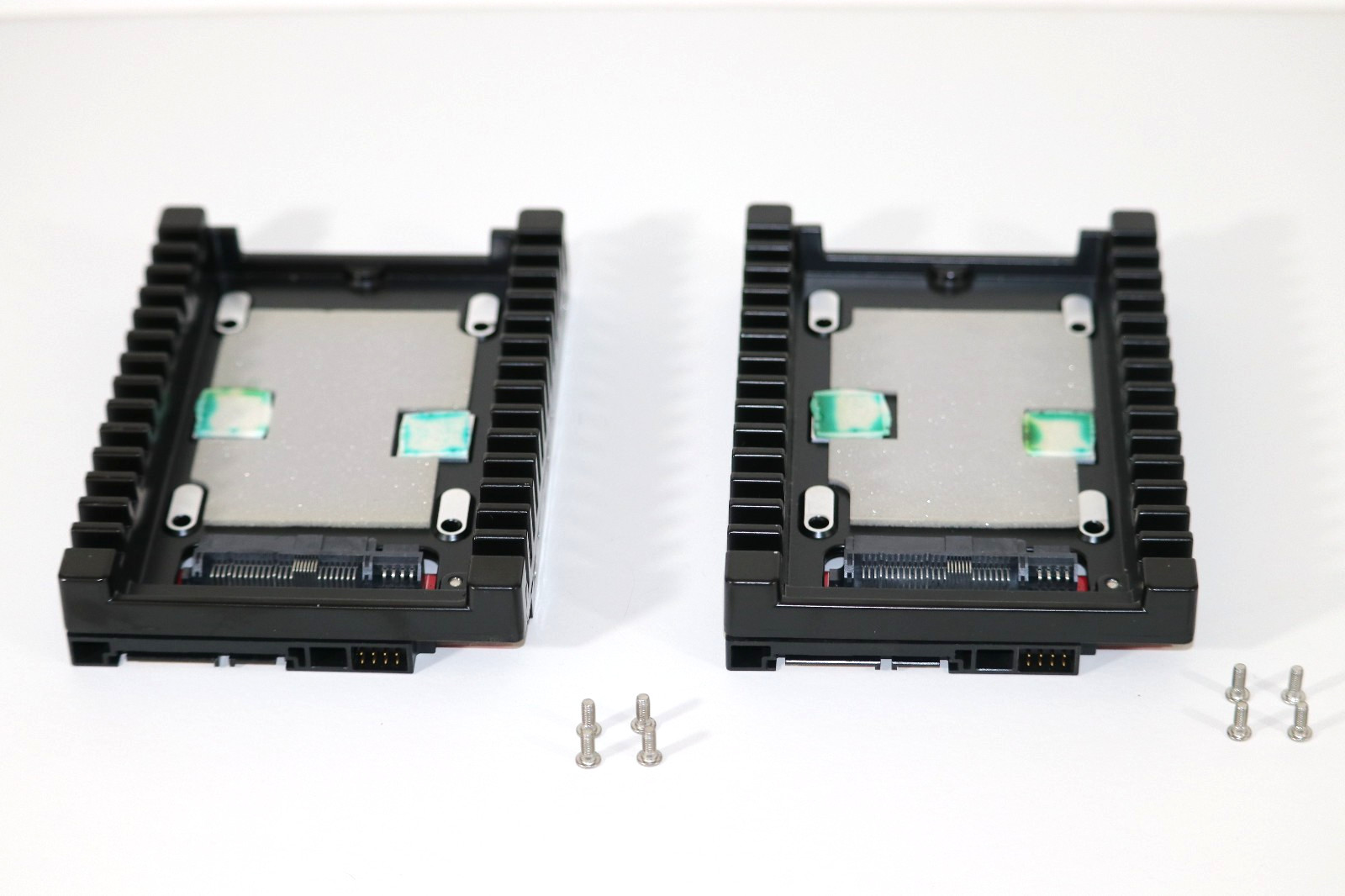 LOT OF 2 Western digital 2.5" to 3.5" SATA Hard Drive Caddy W/ Screws