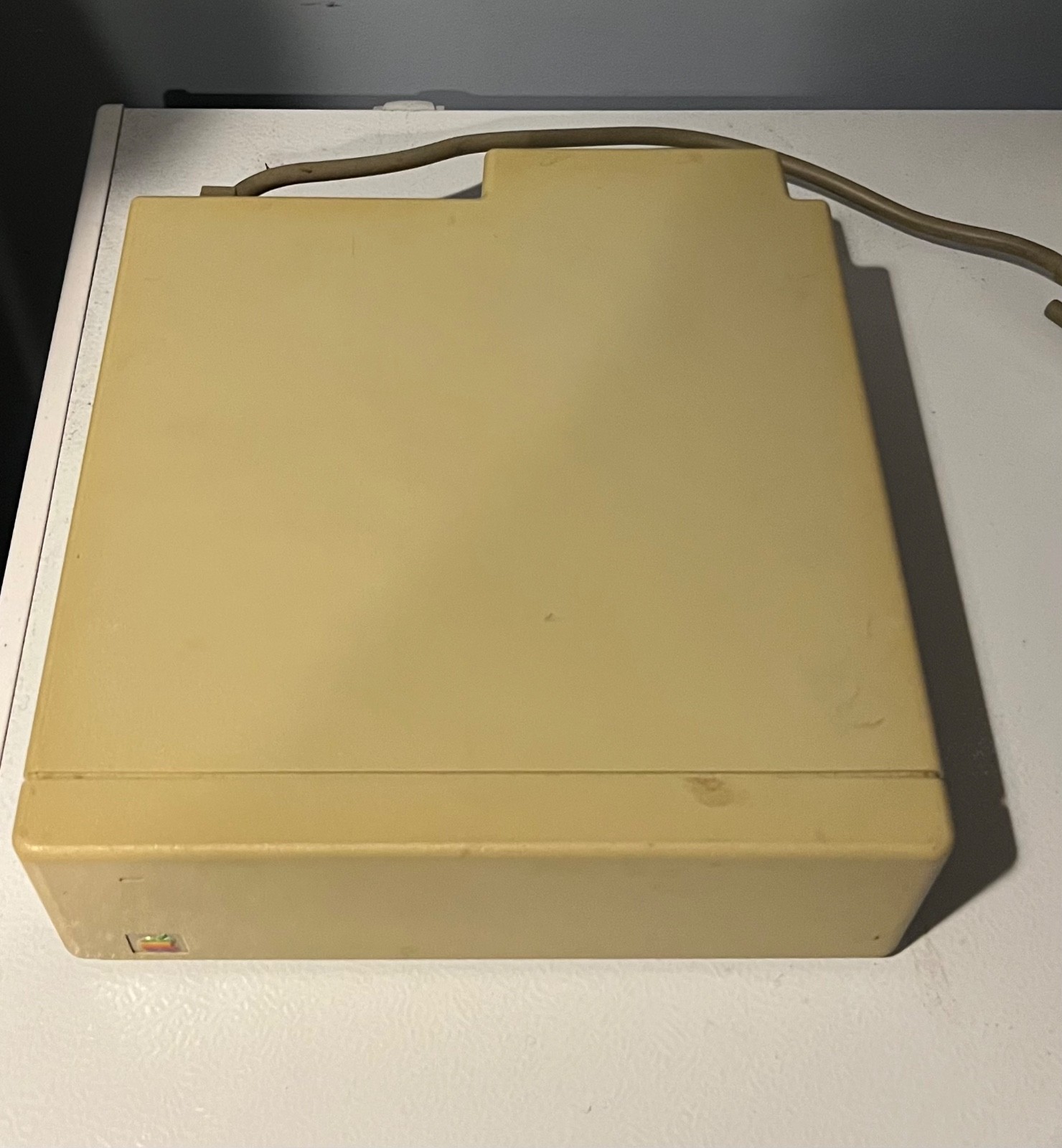 Rare Vintage Apple Macintosh Hard Disk 20 External Drive M0135 – Powers On