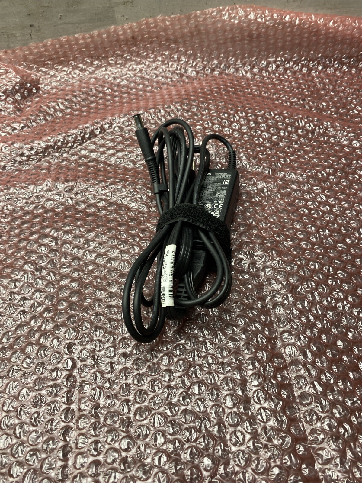 Genuine HP HSTNN-DA40 Output 19.5V 2.31A Power Supply Adapter