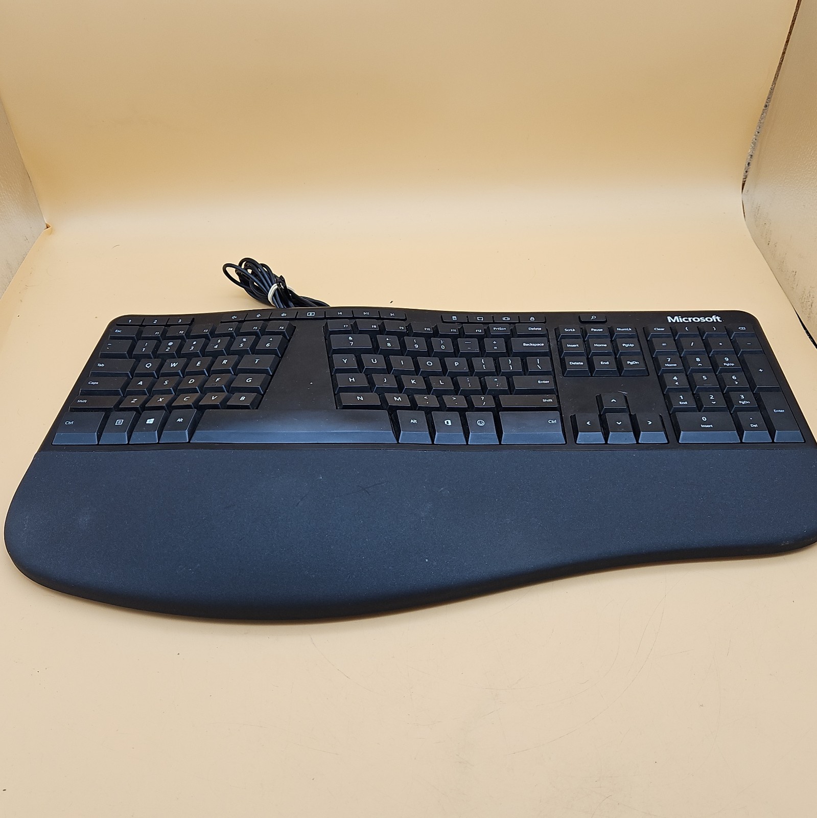 Microsoft Ergonomic Keyboard Model 1878 Black Wired USB Tested Works 