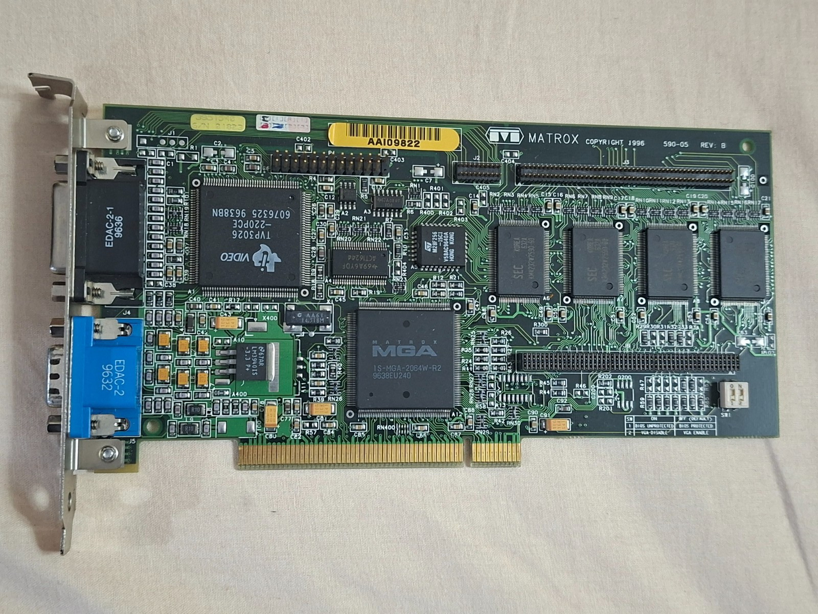 Matrox 590-05 REV.B MGA-MIL/4I MGA Millennium 4MB PCI Graphics Card 64-bit.