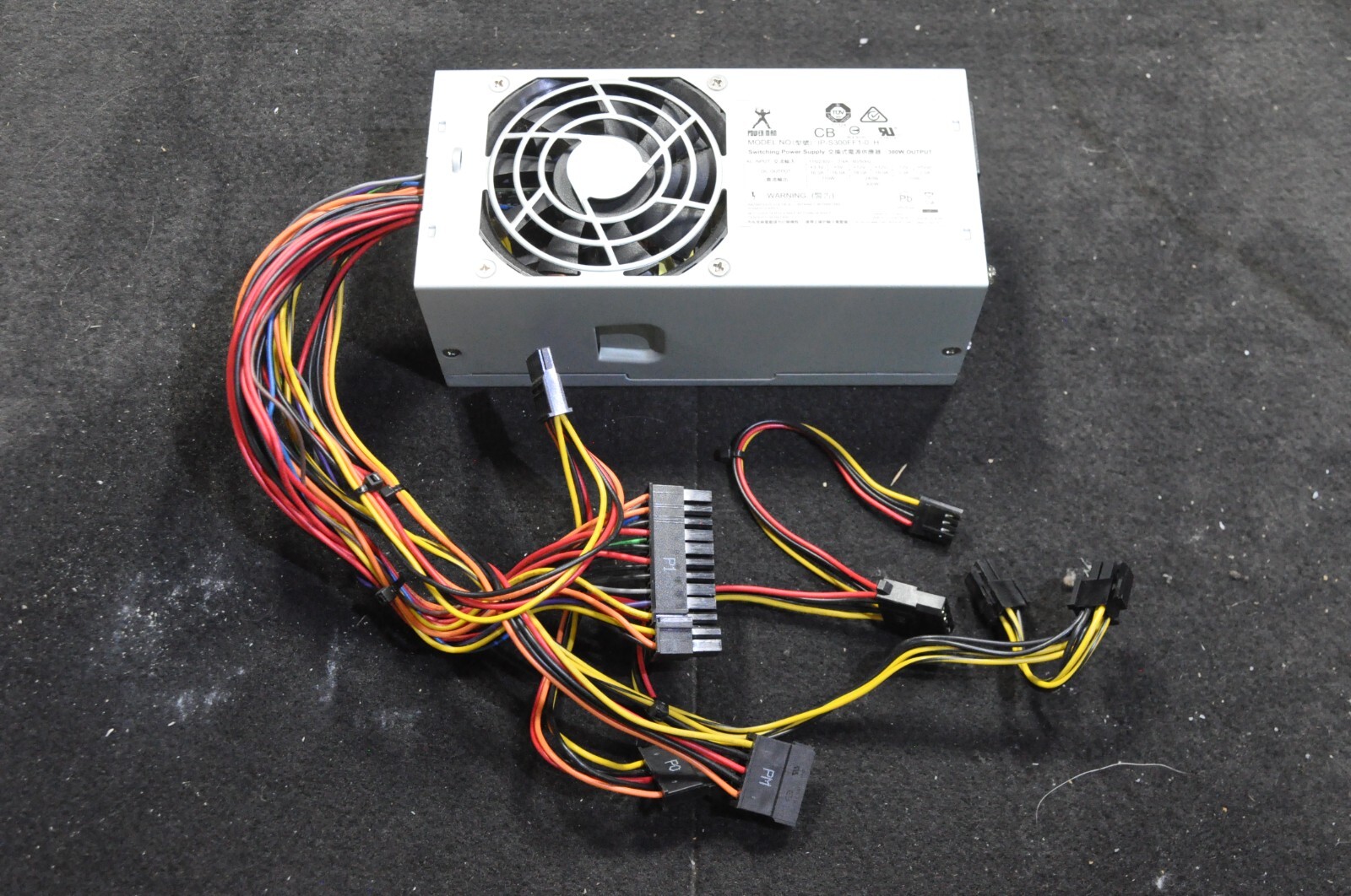 PowerMan 300 Watt Power Supply 24, 4+4 SATA MOLEX IP-S300FF1-0