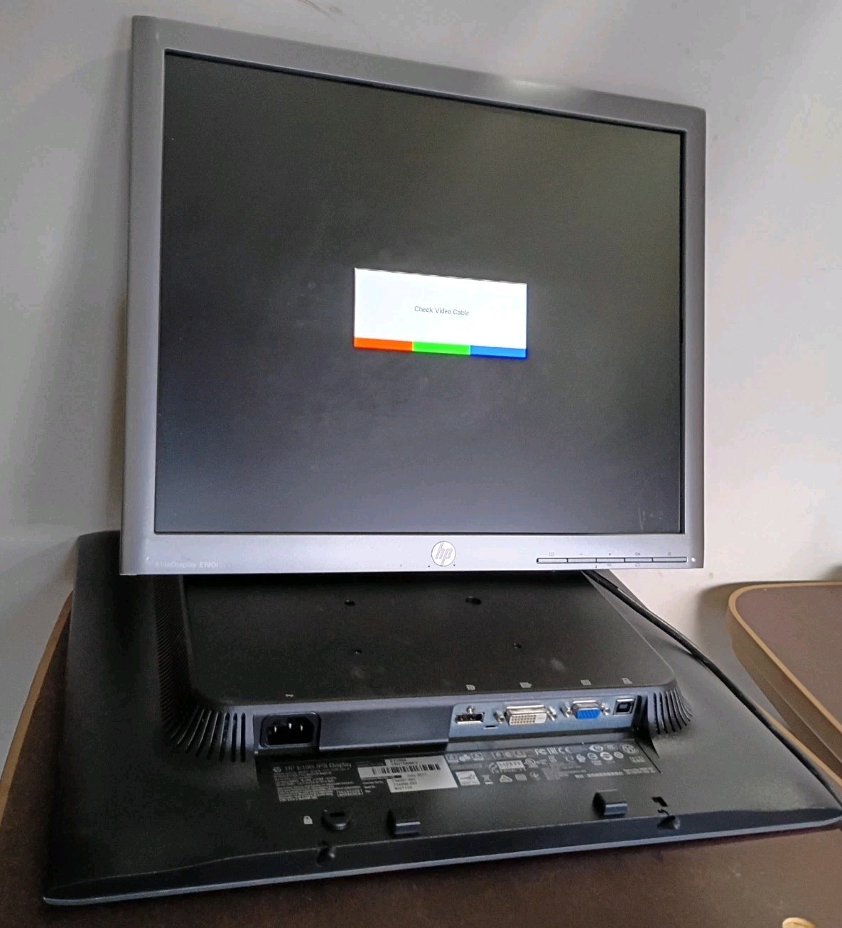 2 Lot HP EliteDisplay E190i 19 " LED Backlit LCD Monitor Without Stand Used