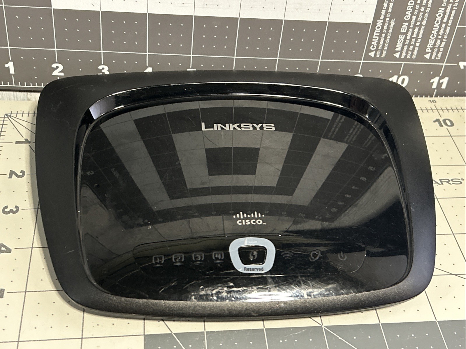 Cisco Linksys WRT110 RangePlus Wireless G Router NOT FULLY TESTED NO POWER CABLE