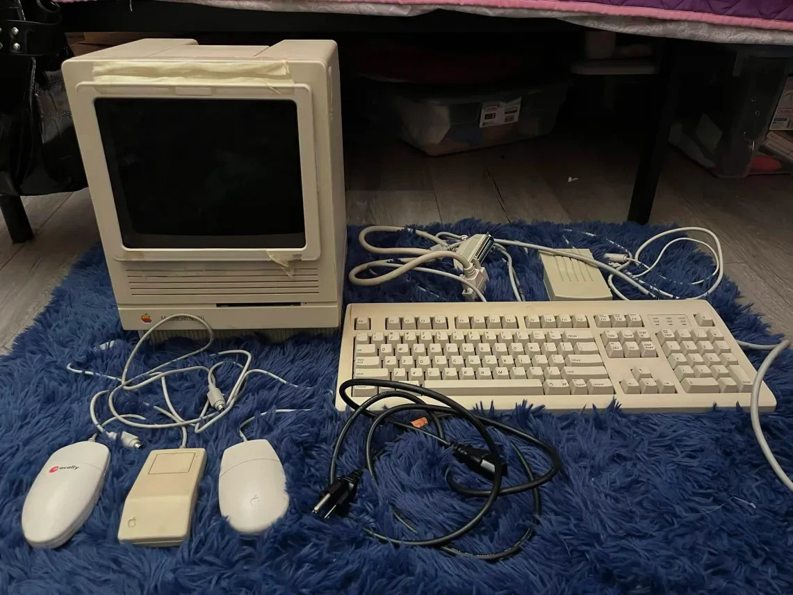 1988 Apple Macintosh SE/30 Computer - working w/simasimac with accessories
