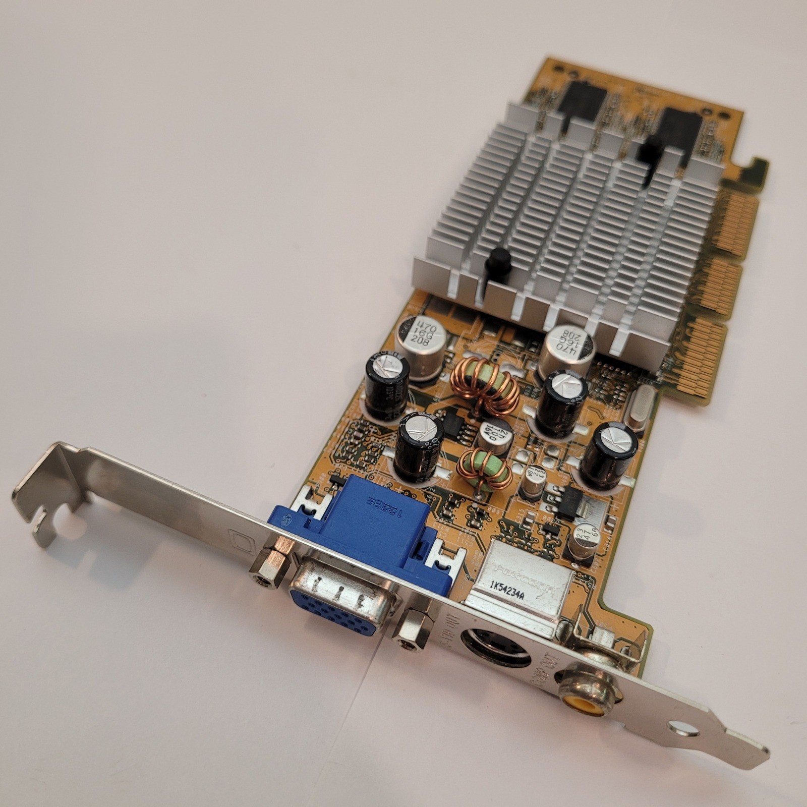 ASUS Graphics Card AGP 8X 5187-1531 NVIDIA GeForce4 MX 440 64MB VGA S-Video
