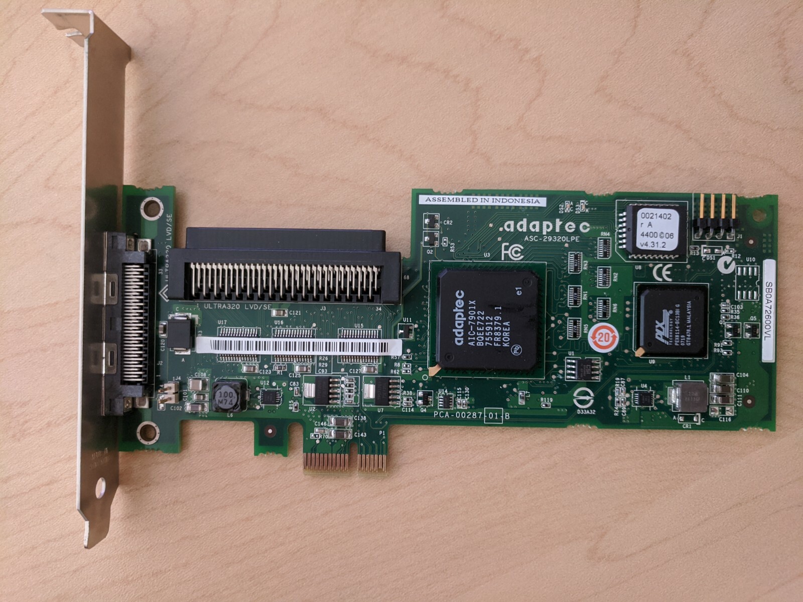 Adaptec ASC-29320LPE Ultra 320 PCIe X1 SCSI Controller Adapter Card