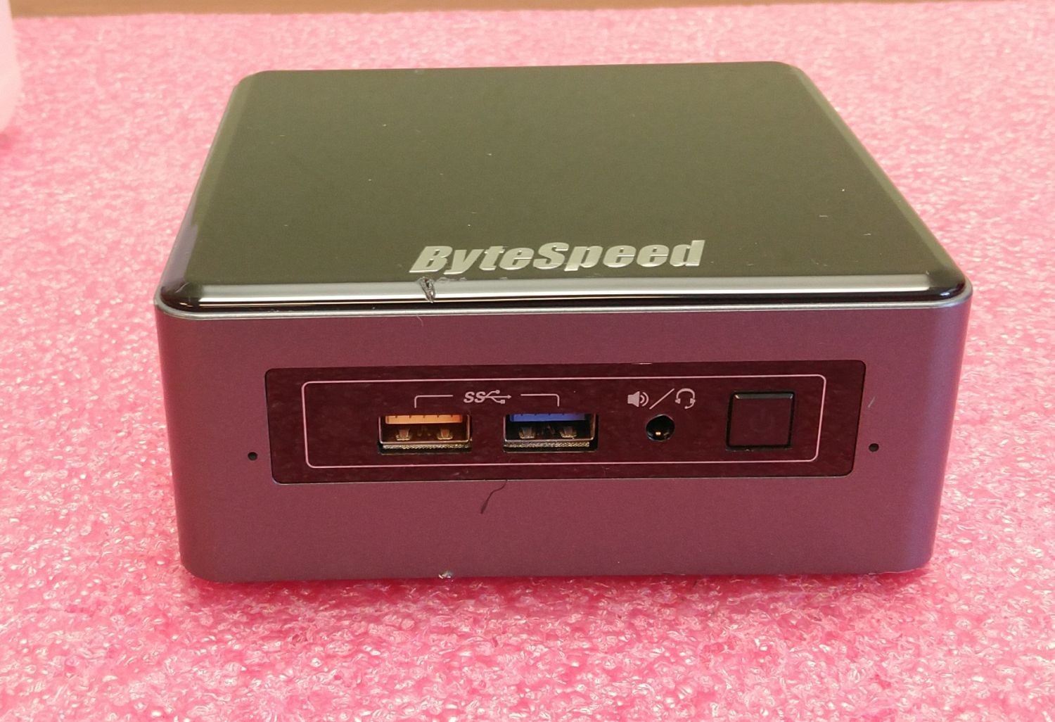 Intel NUC6CAY -  Celeron J3455, 8GB RAM ( 2 x 4GB), Intel 400GB SSD, NO OS or Ad