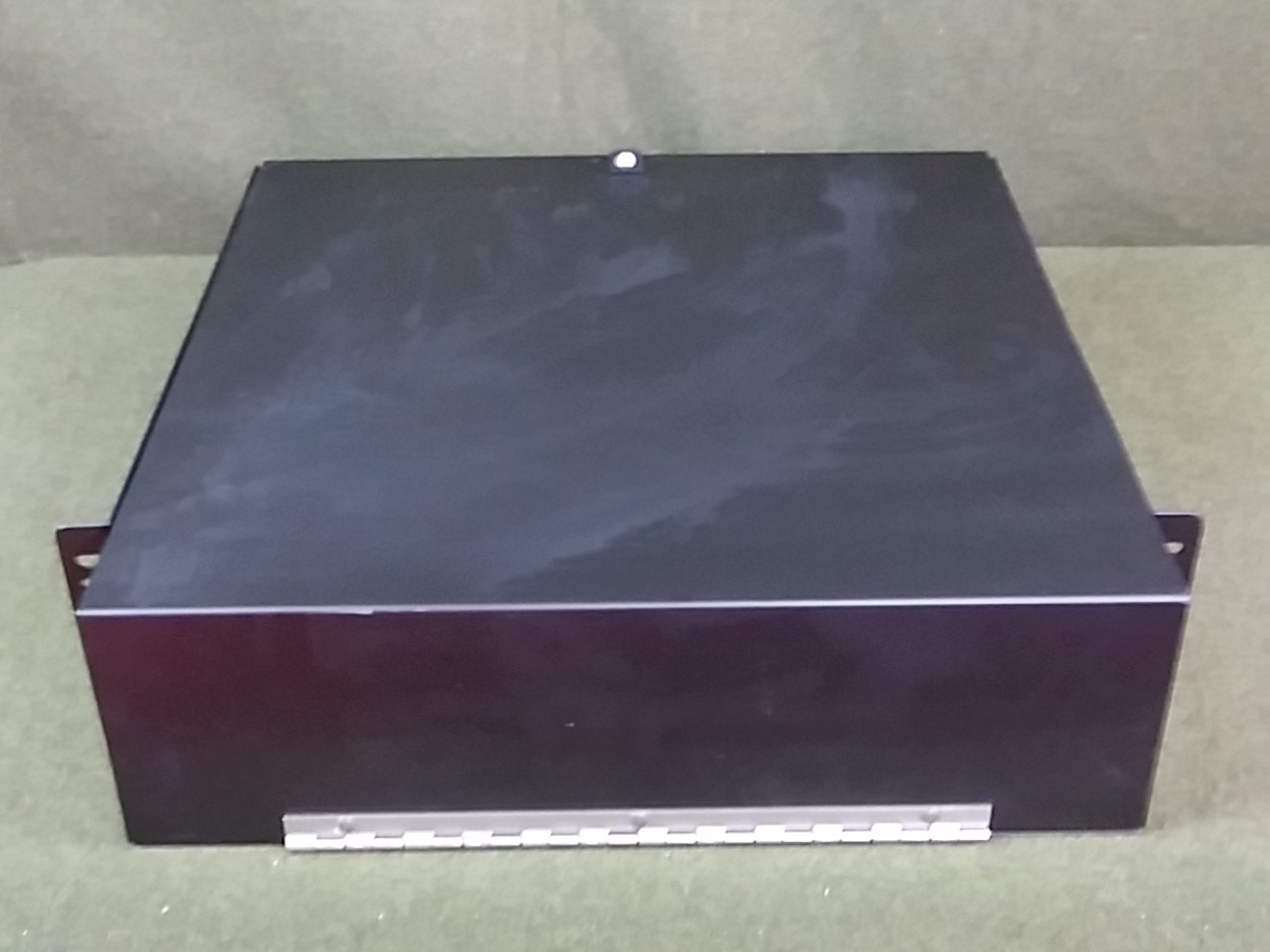 NEW 19" 4U Mountable Lockable Secure Rack