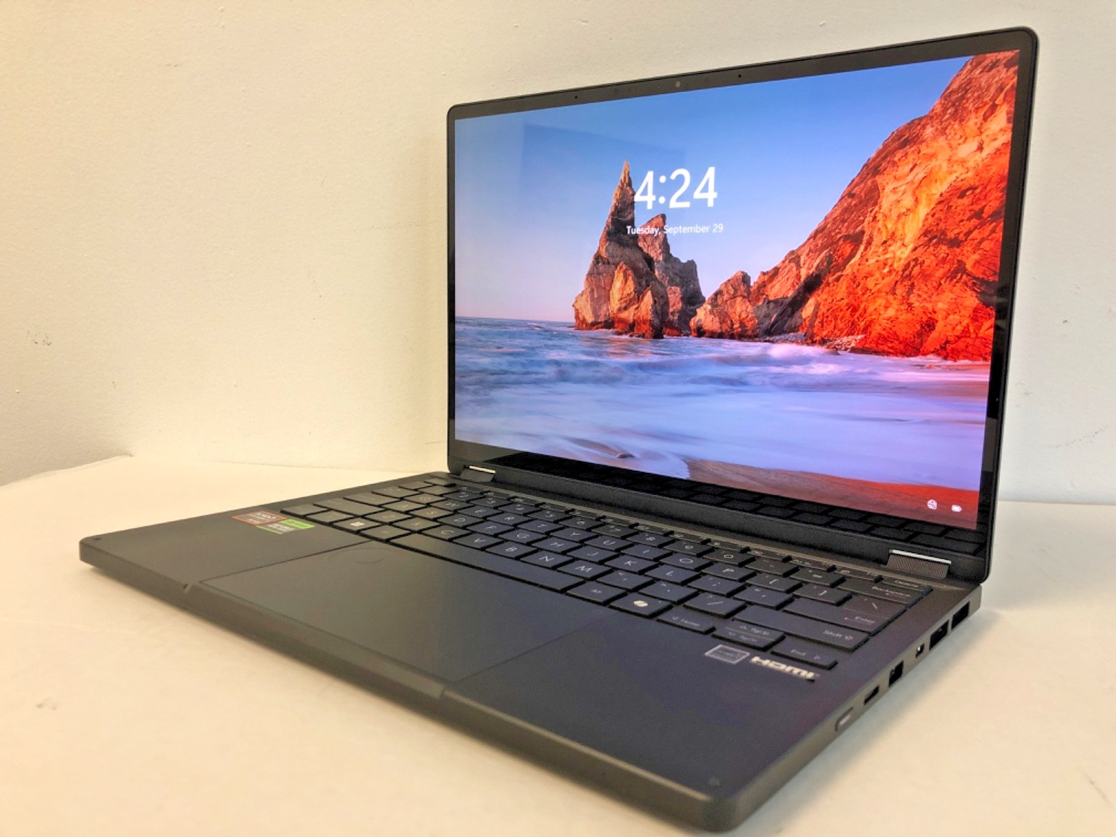 Asus ProArt PX13 QHD+ TOUCH 2.0 GHz Ryzen AI 9 HX 370 32GB 1TB SSD RTX 4050
