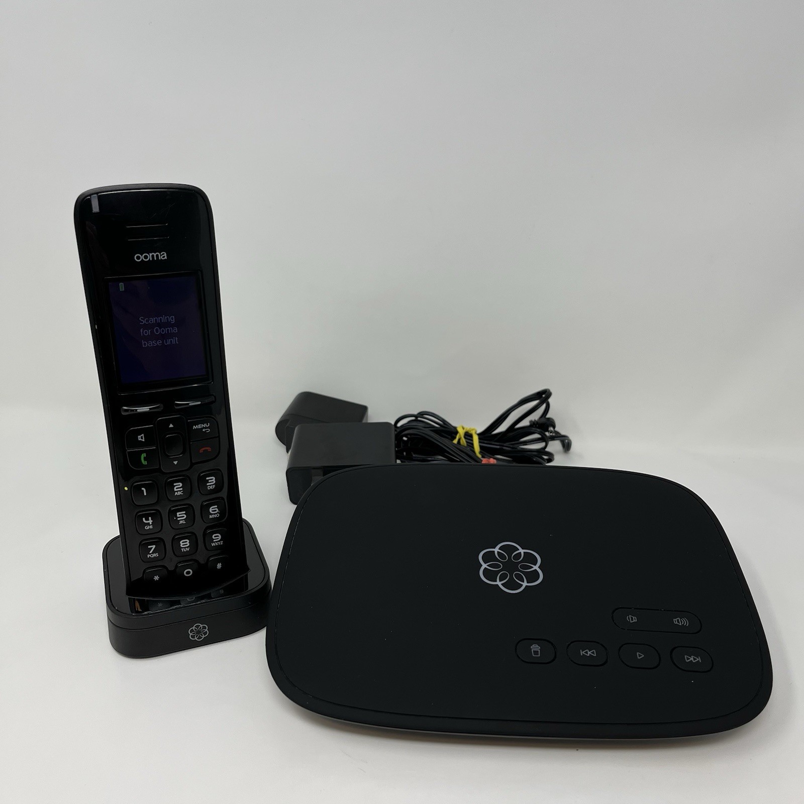 Ooma Telo Air TELOAIR105 VoIP Base + HD2 Handset Charger Power Adapters READ