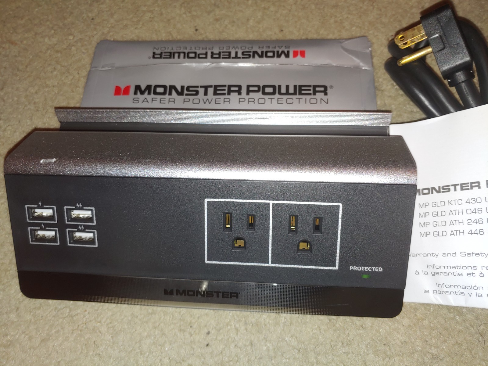 NEW Monster Power Home Charging Station W/ 4 USB Ports & 2 Outlets & 6ft Cord