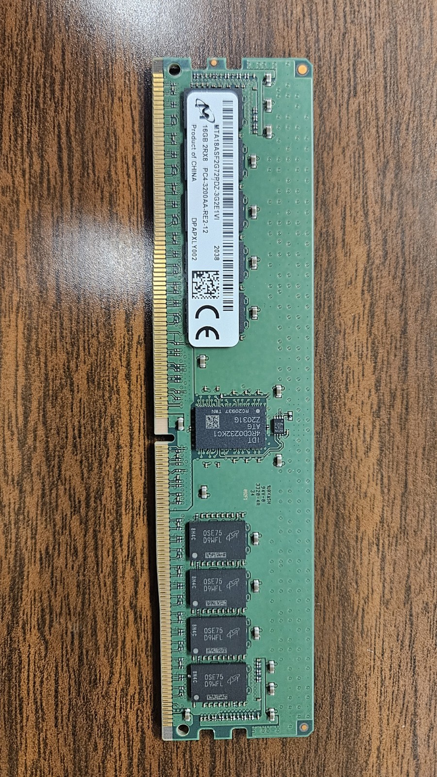 16GB 2RX8 PC4-3200AA-RE2-12 Server Ram MTA18ASF2G72PDZ-3G2E1VI