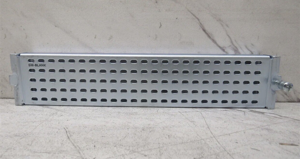 SM-BLANK 700-26183-03 Cisco Blank Slot Cover 800-30368-03