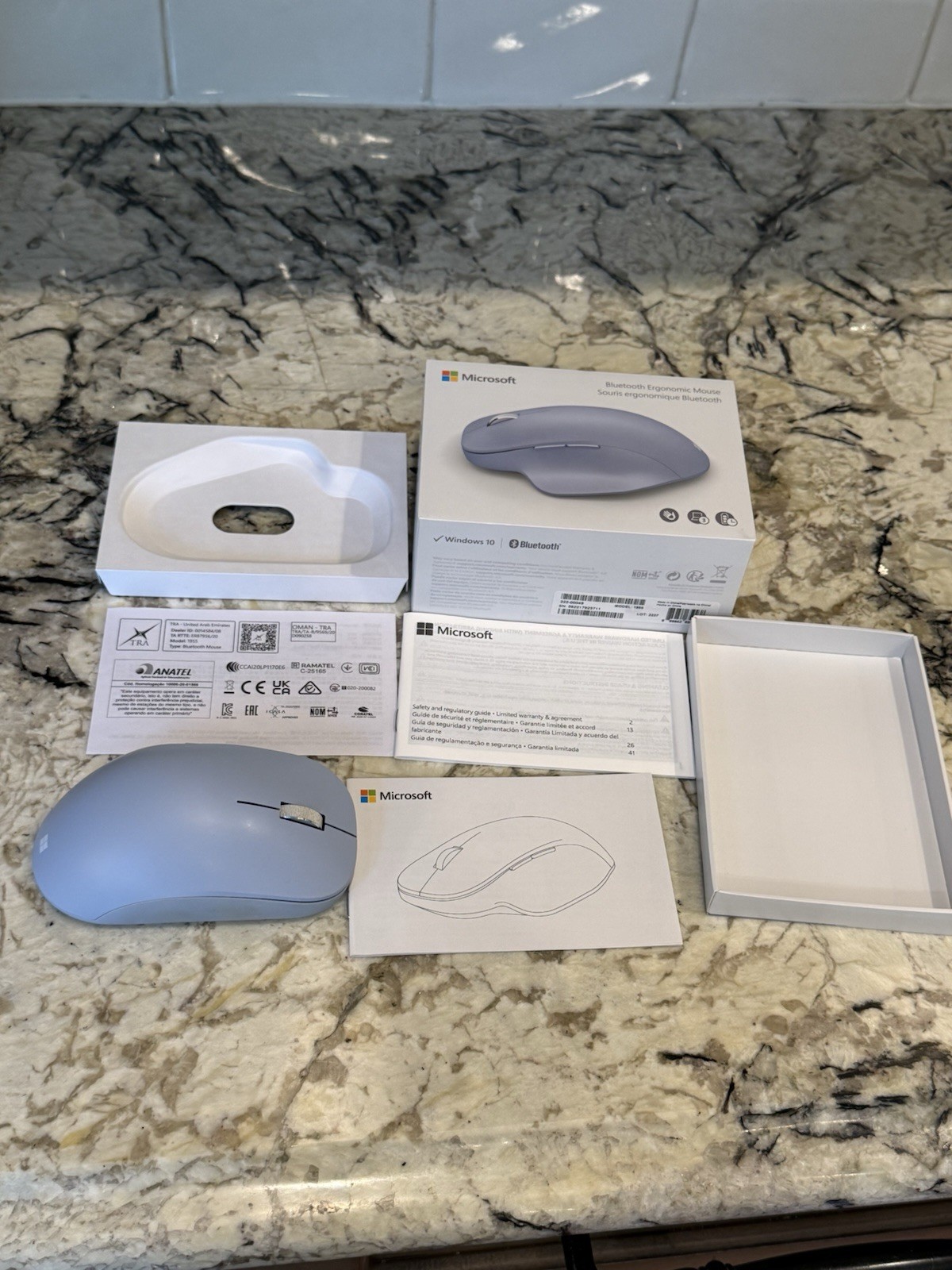 Microsoft Blue Bluetooth Ergonomic Mouse w/Thumb Rest Precise Tracking Open Box