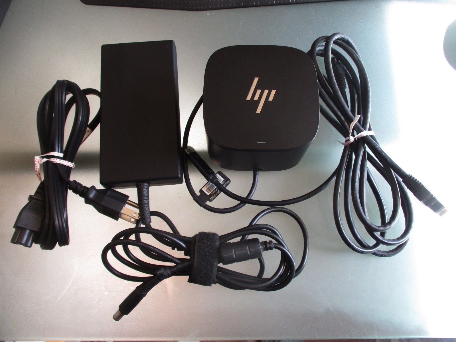 HP Thunderbolt Dock HSN-IX01 120W G2 2UK37UT#ABA Docking Station USB-C w AC VGC