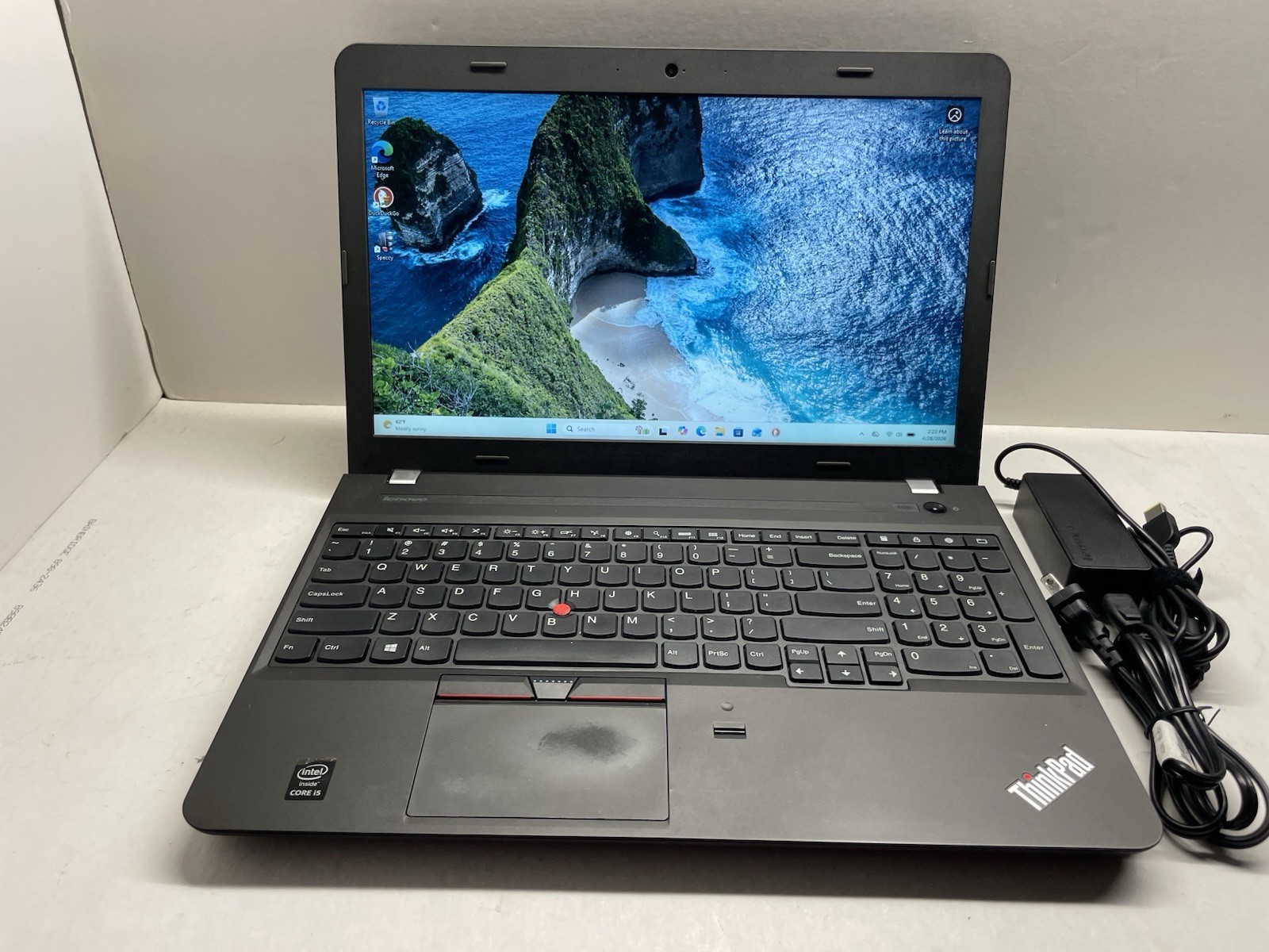 Lenovo  Thinkpad Intel core I-5 , 2.20 Ghz,   8 Gig Ram, 500 GB Sata Hard disk