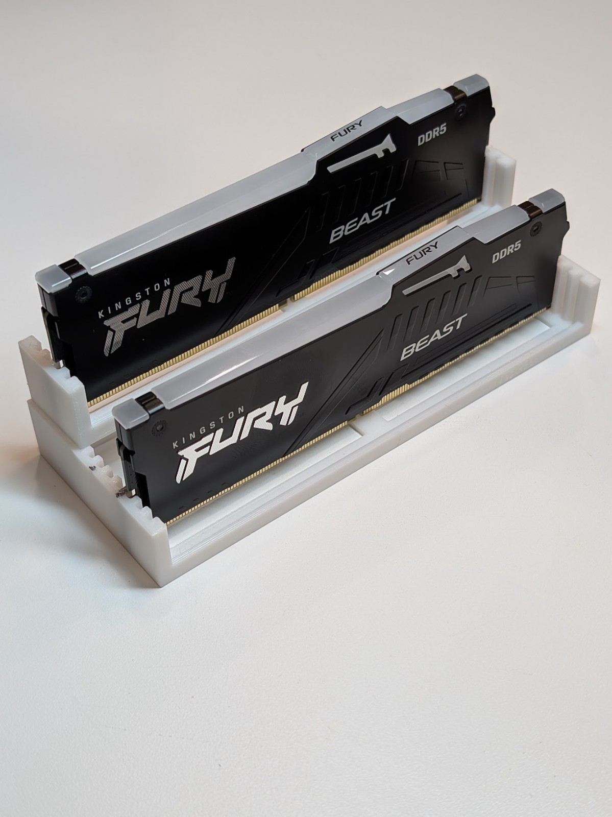 Kingston FURY Beast RGB 32GB 2x16GB DDR5 6000 CL30 EXPO XMP