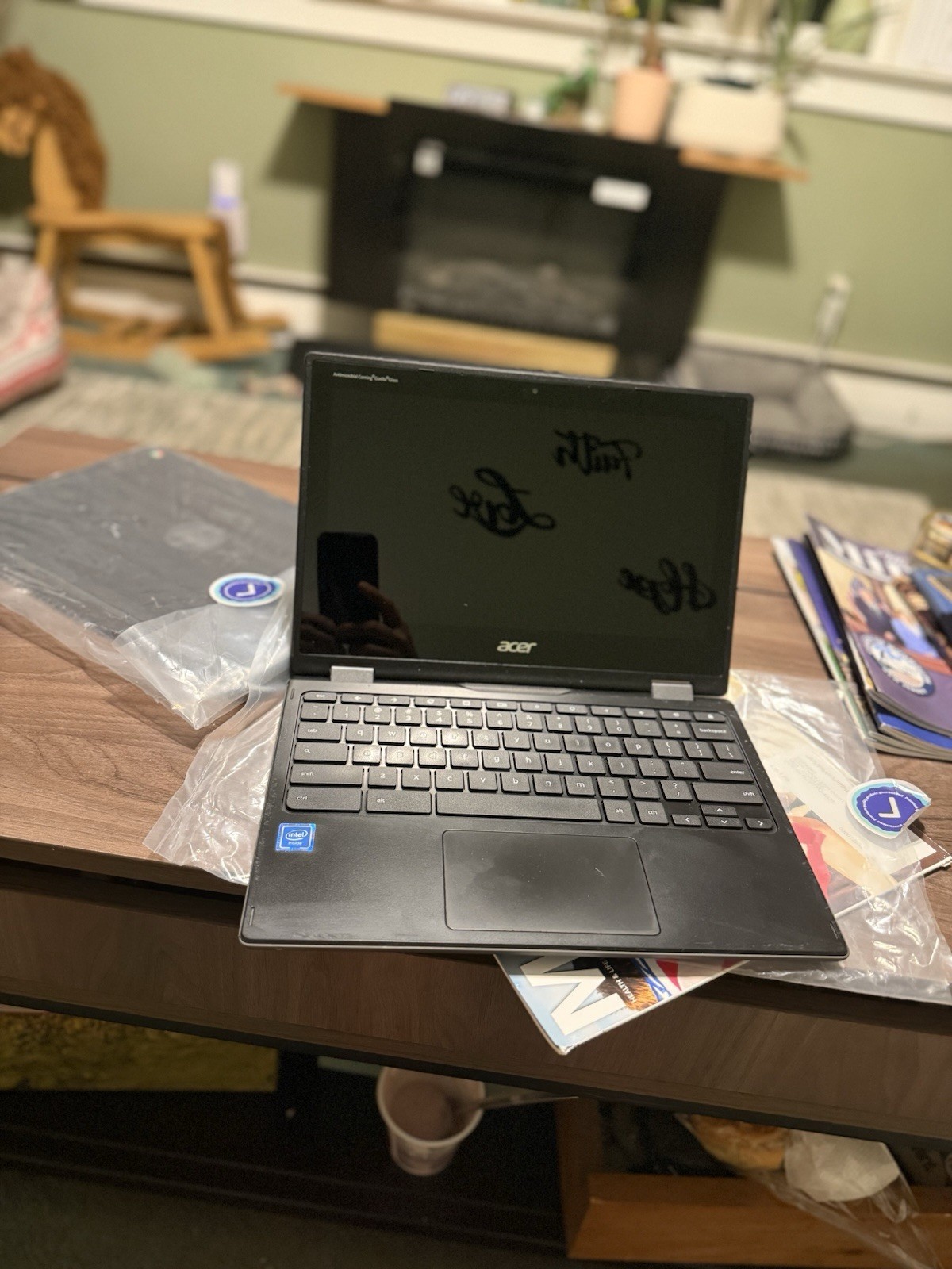 Acer Chromebook R752T. 4GB 32GB Black used  NX.A94AA.001