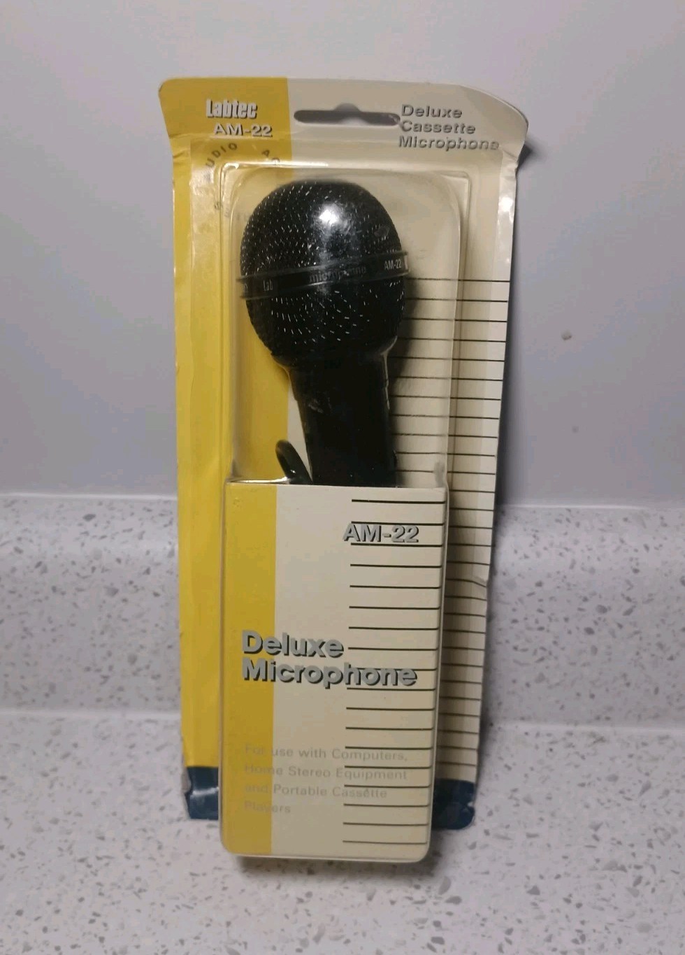 VTG Labtec AM-22 Handheld Microphone 3.5mm Jack 6.3mm Adapter NOS