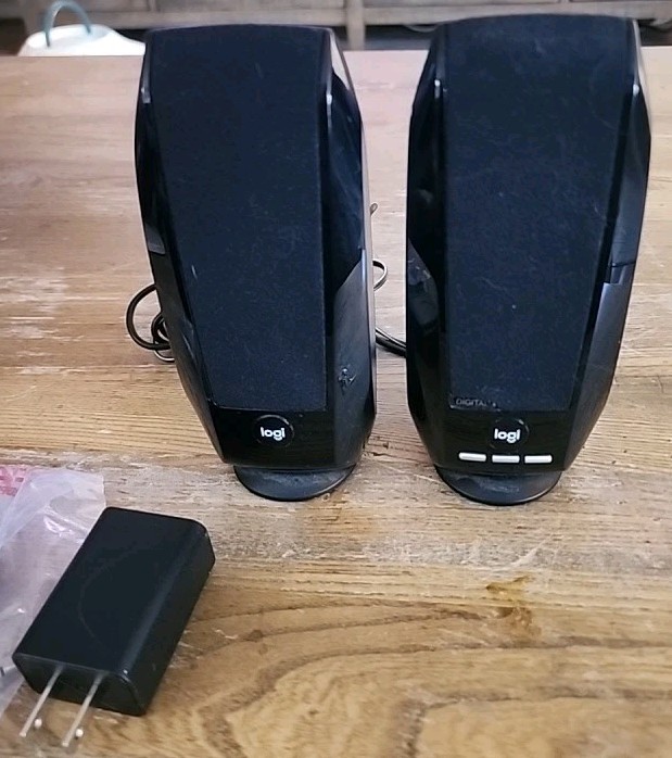 Logitech S150 USB Digital Sound Speakers for Computer