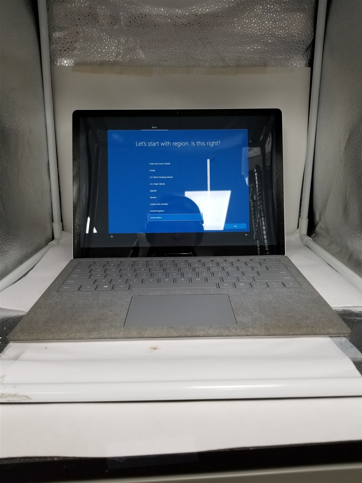 Microsoft Surface Laptop Core m3 13.5" 4GB/128GB Silver Fully Working VV6365