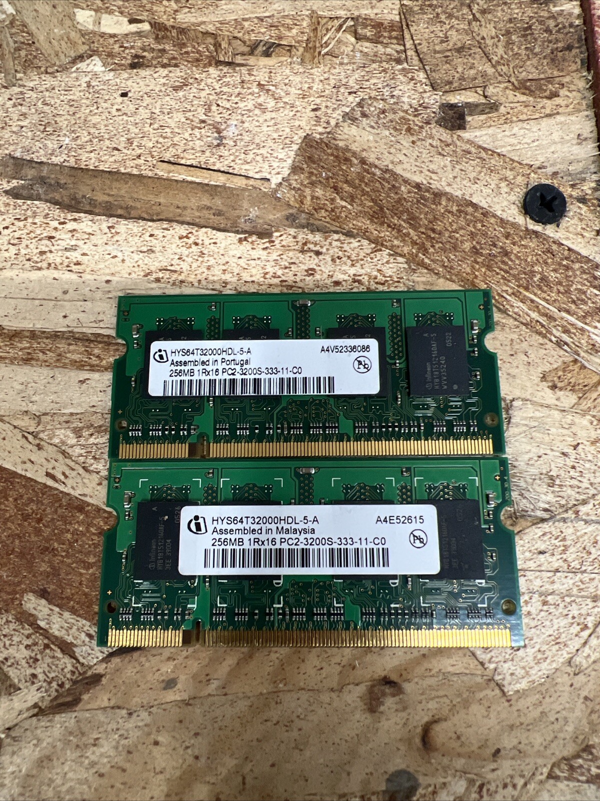 HYS64T32000HDL-5-A GENUINE LAPTOP MEMORY 256MBx2 (512mb) DDR2 PC2-3200S (CA65)