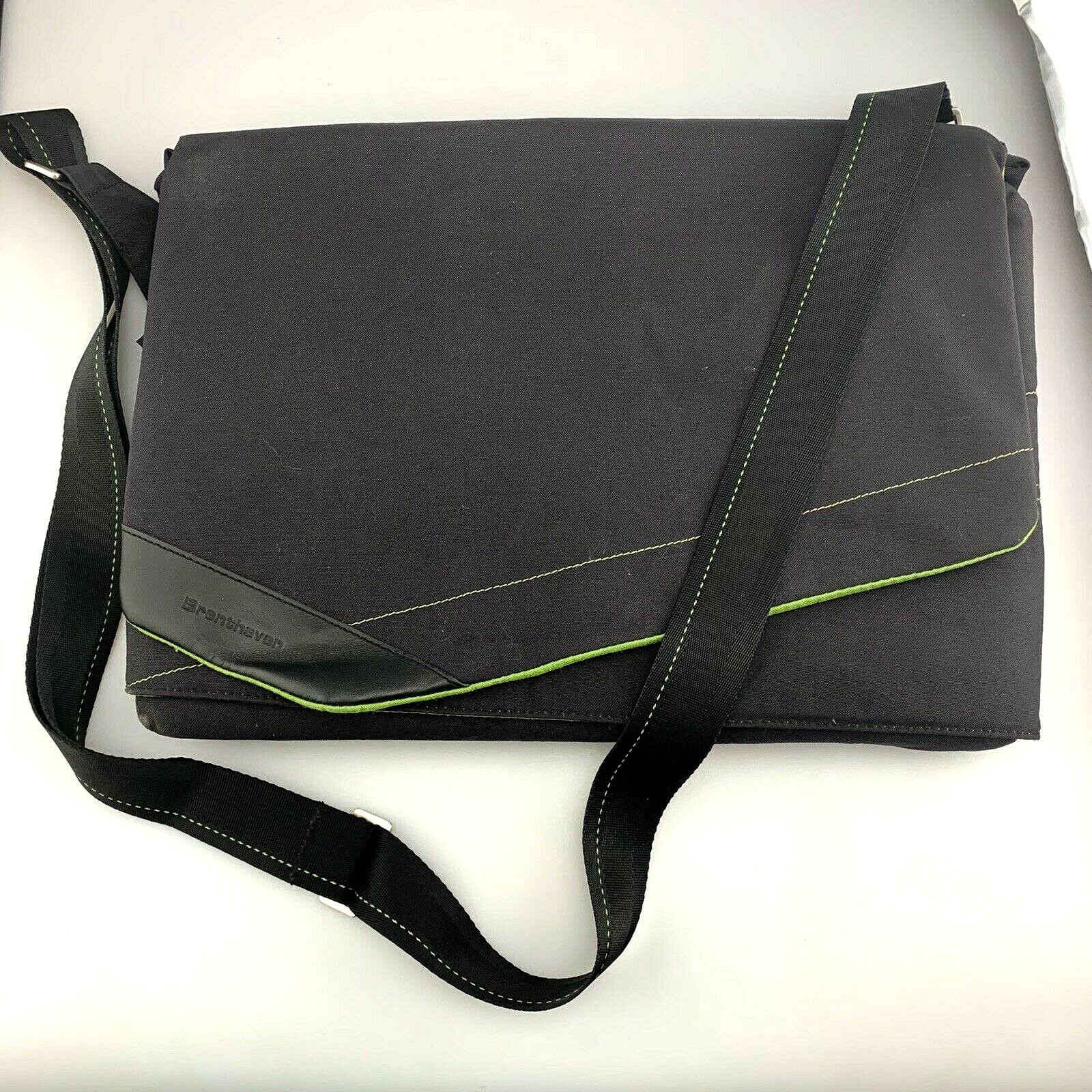 Brenthaven Laptop Bag Black Green Padded 18" Messenger Bag