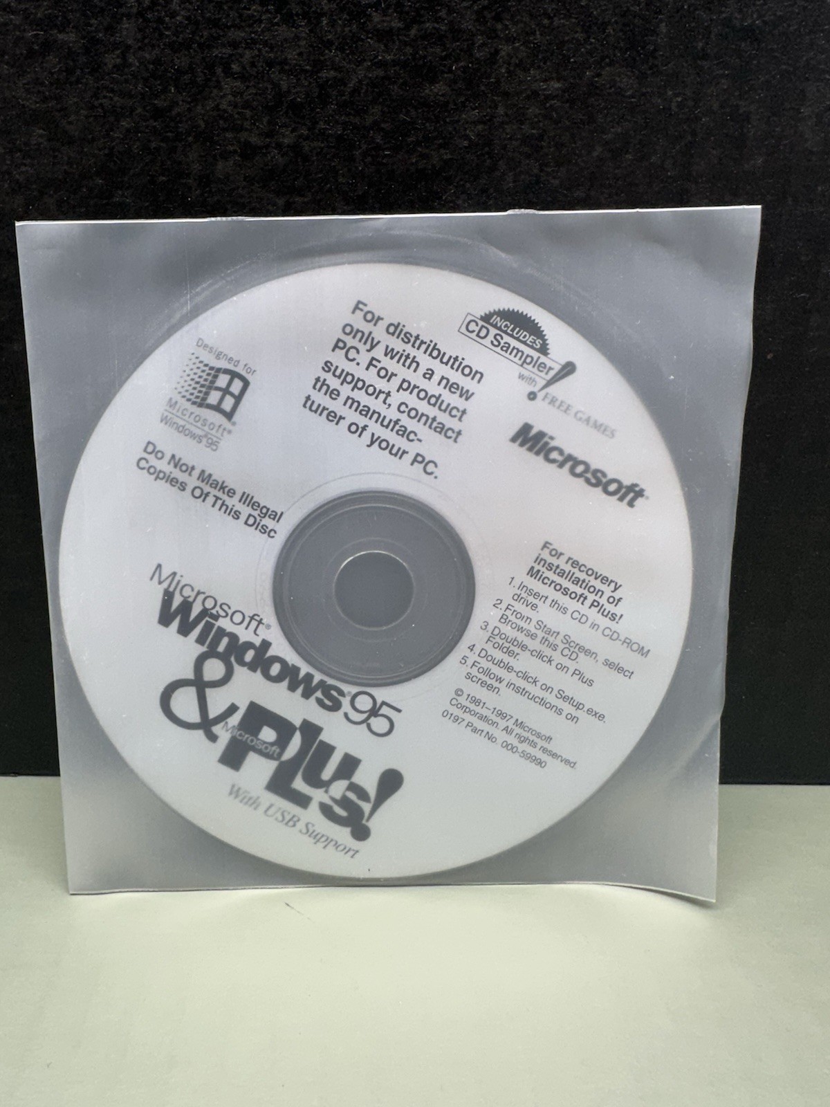 Microsoft Windows 95 And Microsoft Plus With USB support and With Free Games