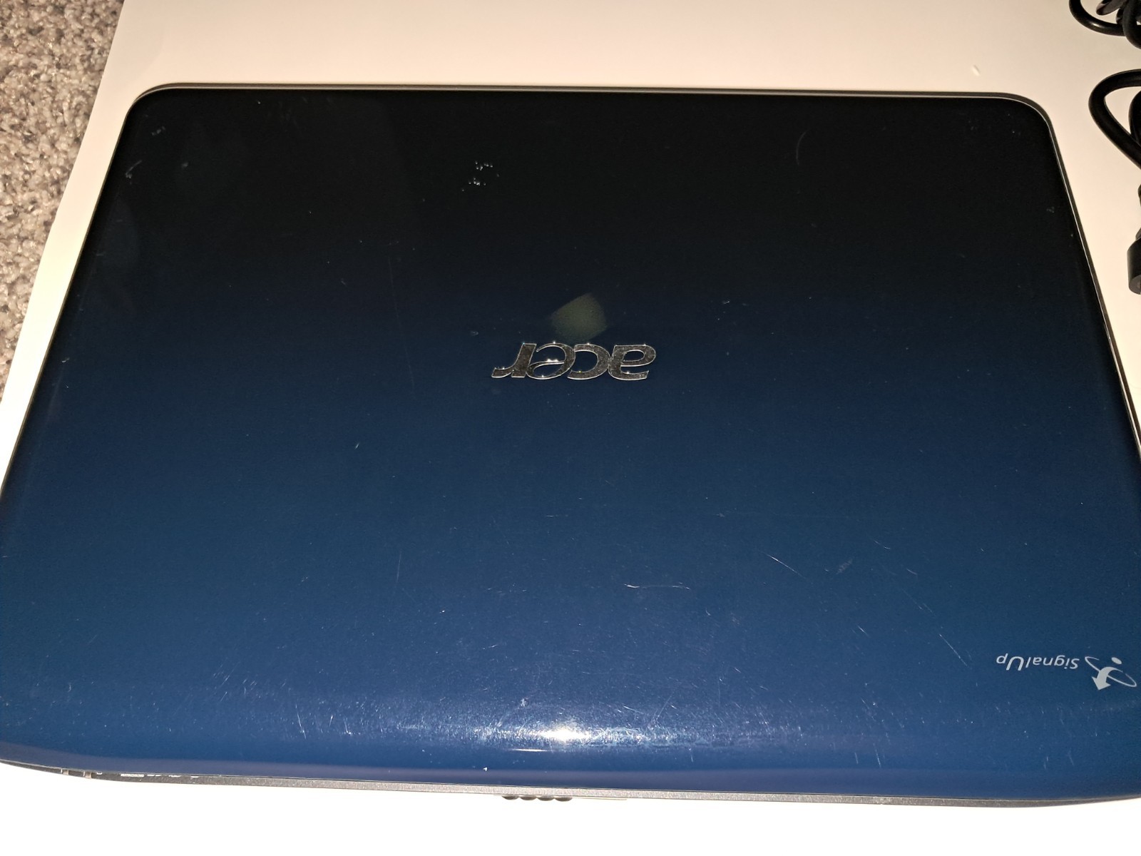 Acer Aspire 4730Z 14.1 Pentium Dual T3400 2.16GHz 2GB RAM 256GB HDD ZorinOS READ