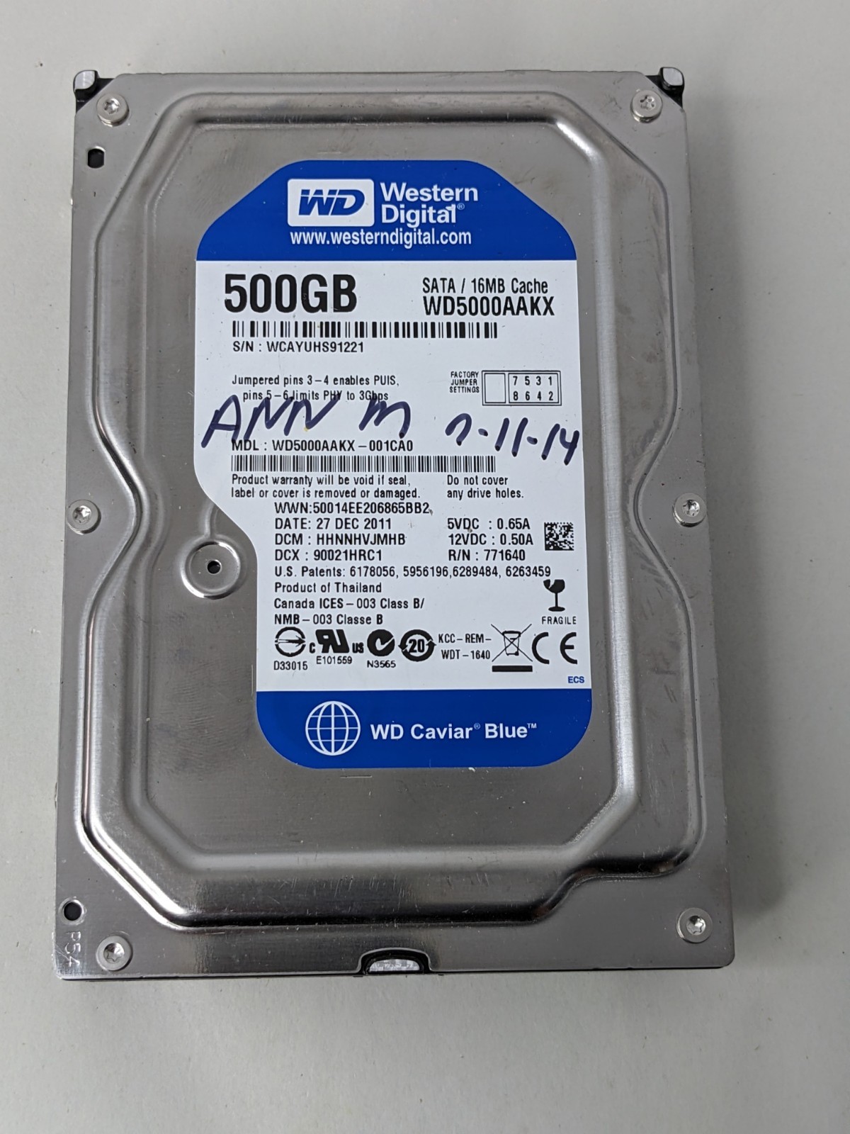 Western Digital WD Blue WD5000AAKX 500 GB SATA III 3.5 in Hard Drive