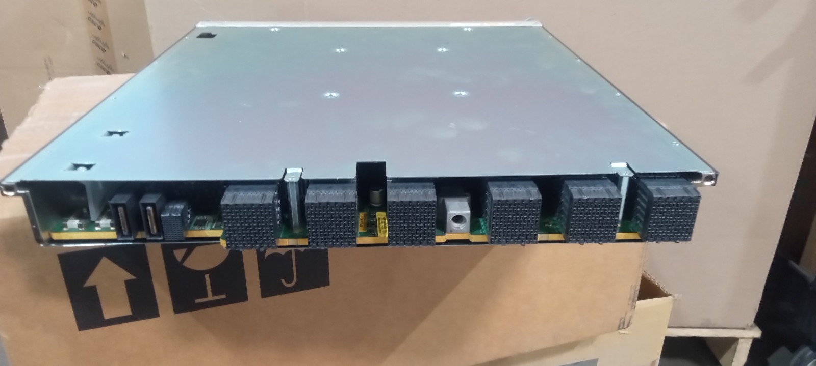 Juniper JNP10K-LC1101 30x100GbE/40GbE line card for MX/PTX10K