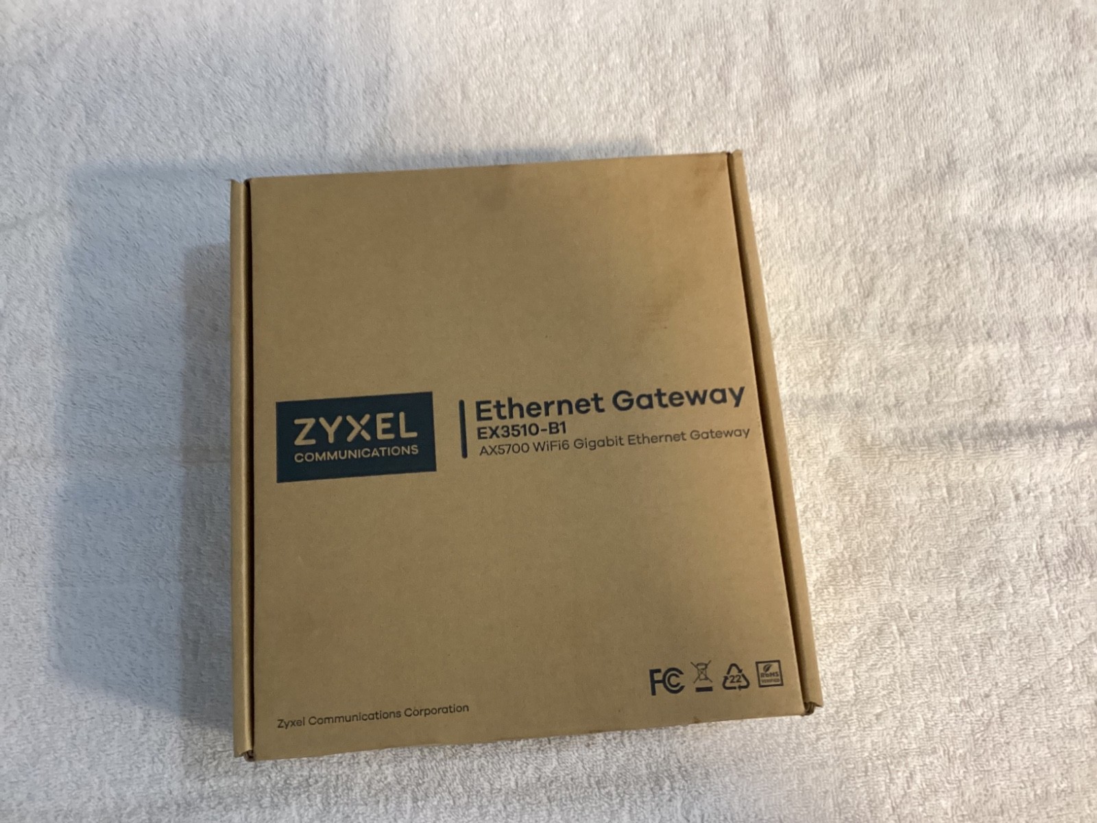 Zyxel  EX3510-B1 AX5700 WiFi 6 Gigabit Ethernet Gateway Router