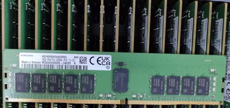Samsung 16GB DDR4 3200 Server ECC RDIMM RAM 1Rx4 PC4-3200AA-RC2 M393A2K40DB3-CWE