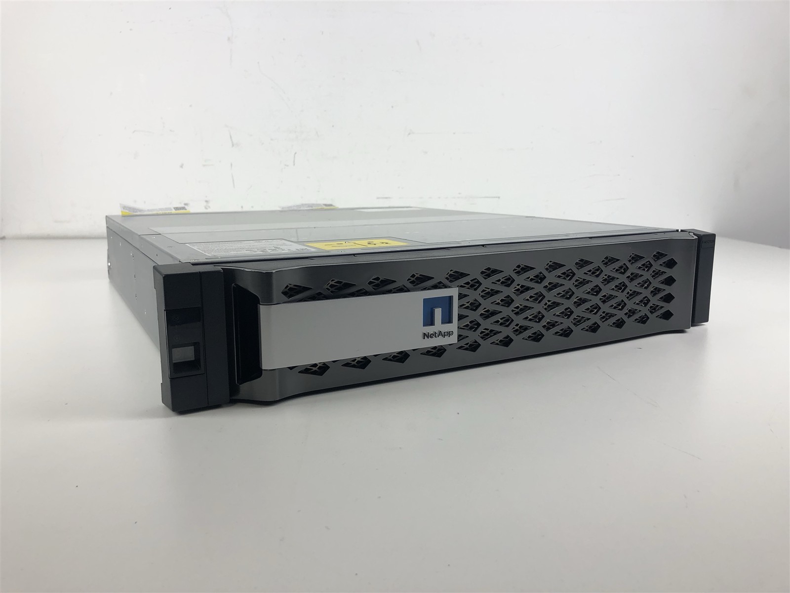 NetApp NAJ-1502 12 Bay SAS Storage Disk Array w/ 8x 10TB HDDs & 4x 3.8TB SSDs