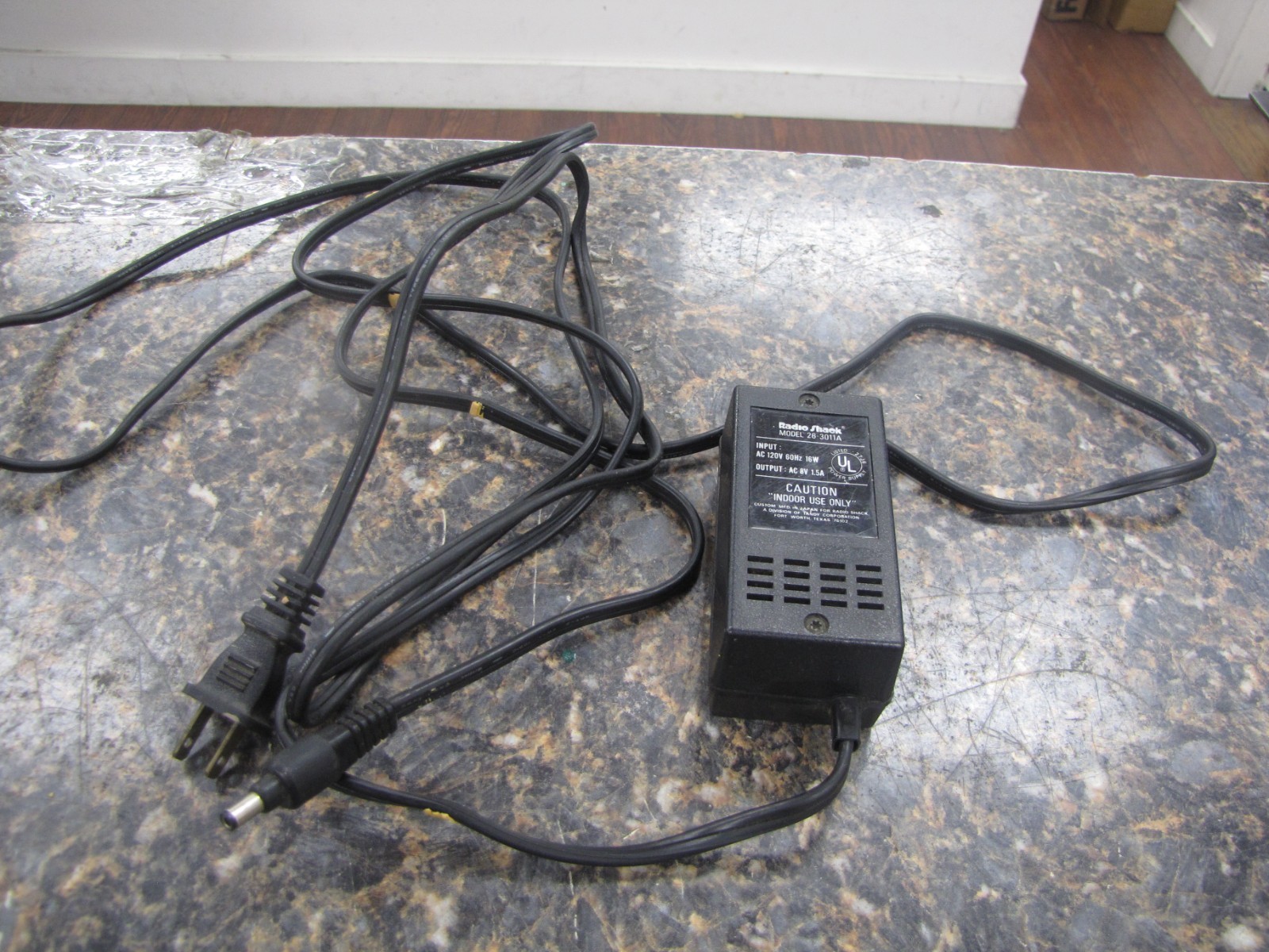 Vintage Radio Shack 26-3011A Power Supply - AC 120V 60Hz 16W