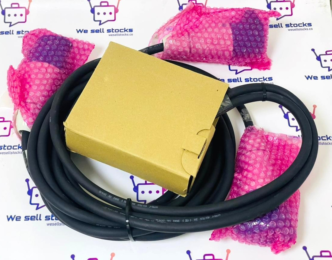 APC PDM1332IEC-3P Power Distribution Module