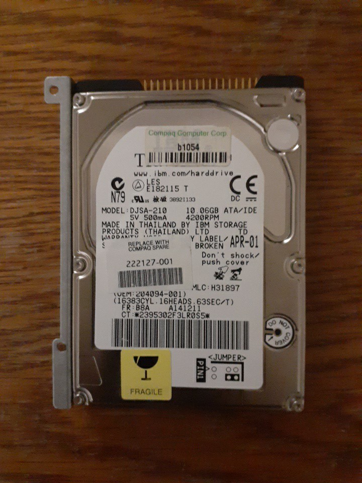10 GB Hard Disk Drive IBM Travelstar 07N4390 DJSA-210 2.5-inch HDD, 4200RPM 