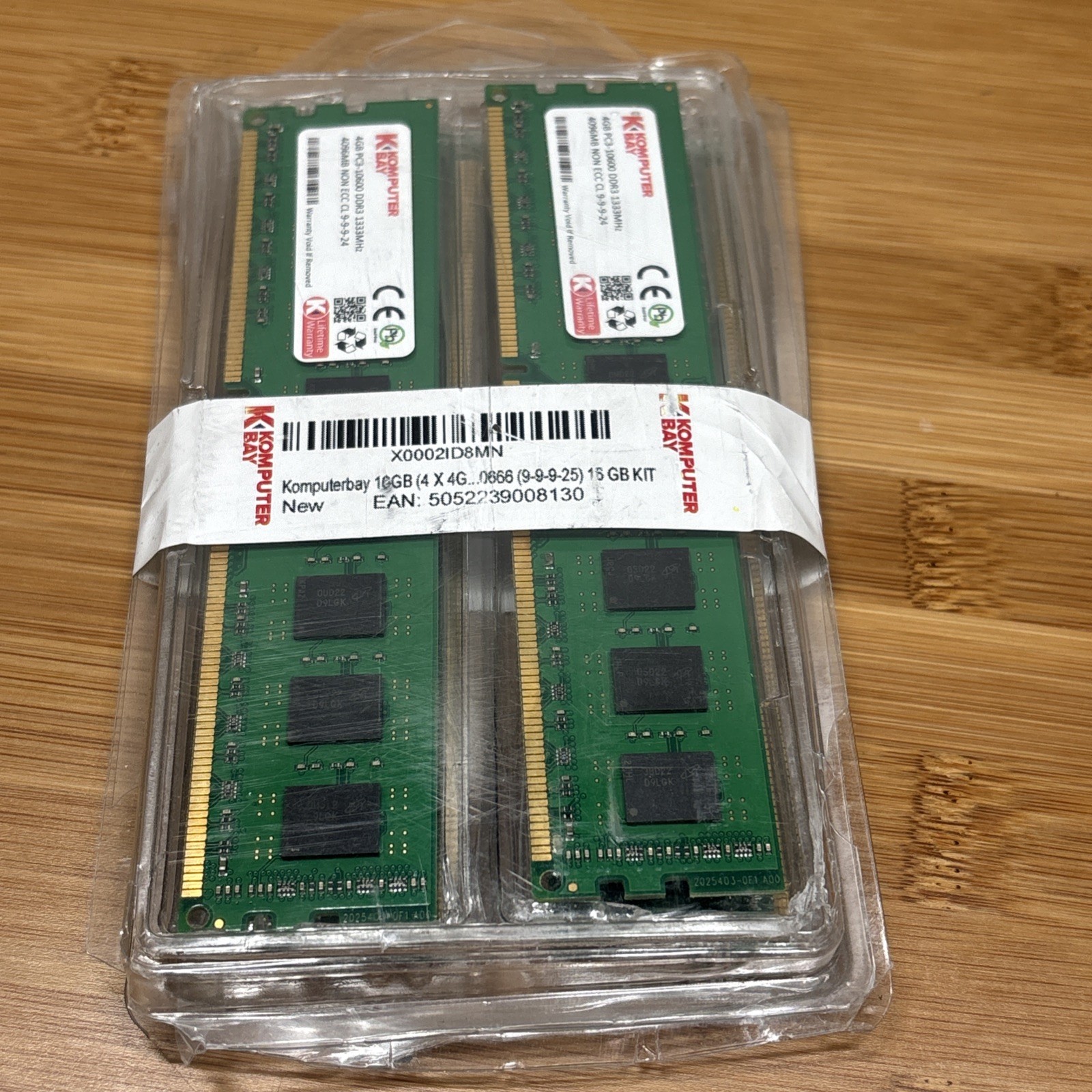 komputerbay memory 16GB (4 X 4GB) 16GB Kit.