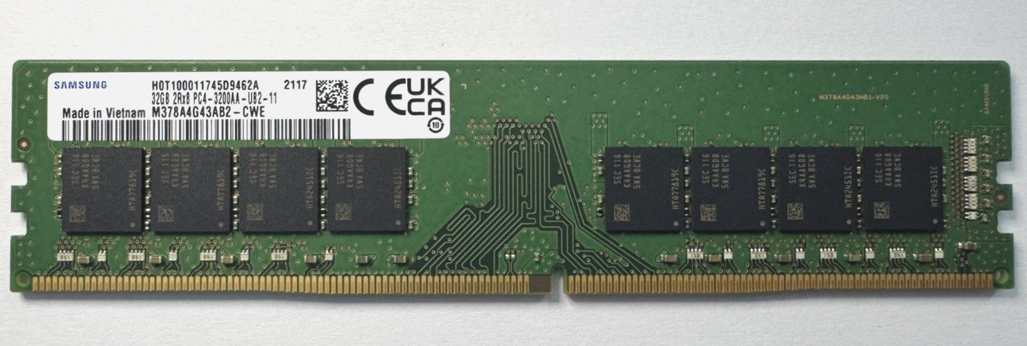 Samsung 32GB DDR4 3200MHz UDIMM Desktop RAM Memory (M378A4G43AB2-CWE)