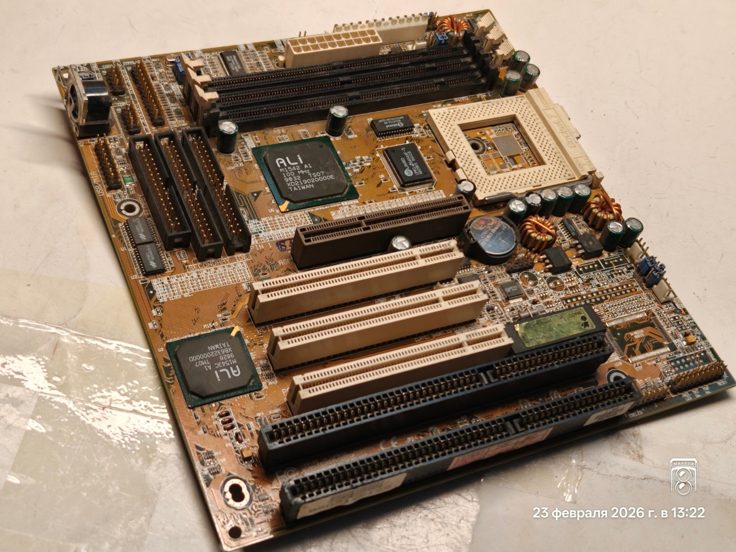 Premium AT Super Socket 7 ASUS P5A-B Motherboard (Ali Aladdin V) + Bonus