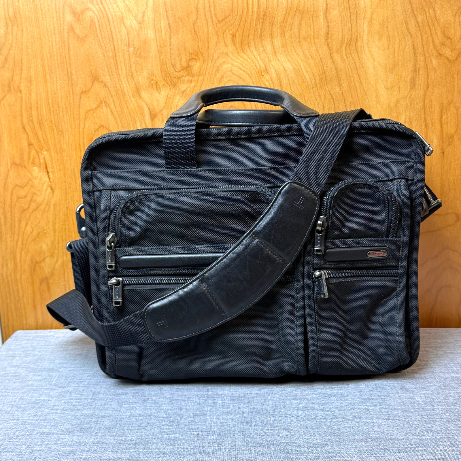TUMI Alpha 26141D4 Black Ballistic Nylon Expandable Laptop Briefcase Strap
