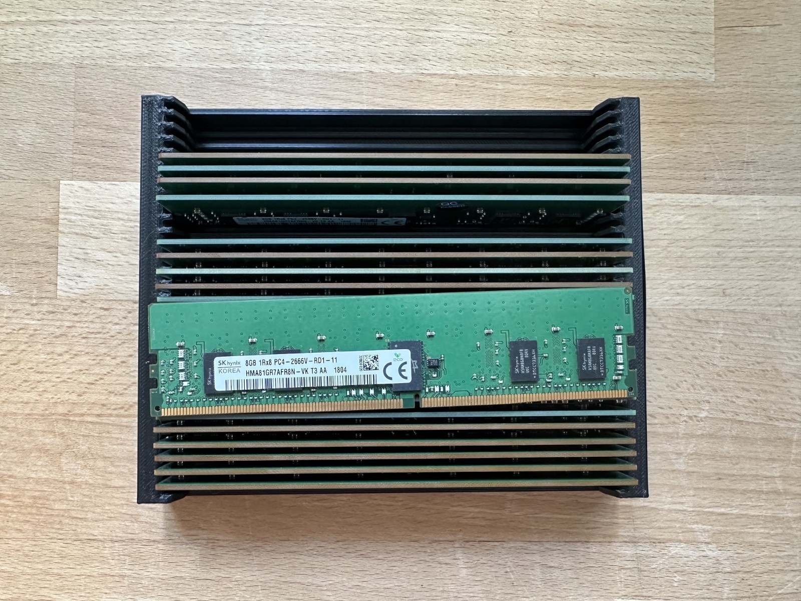 SK Hynix 8GB PC4-21300 (DDR4-2666) Memory (HMA81GR7AFR8NVK)