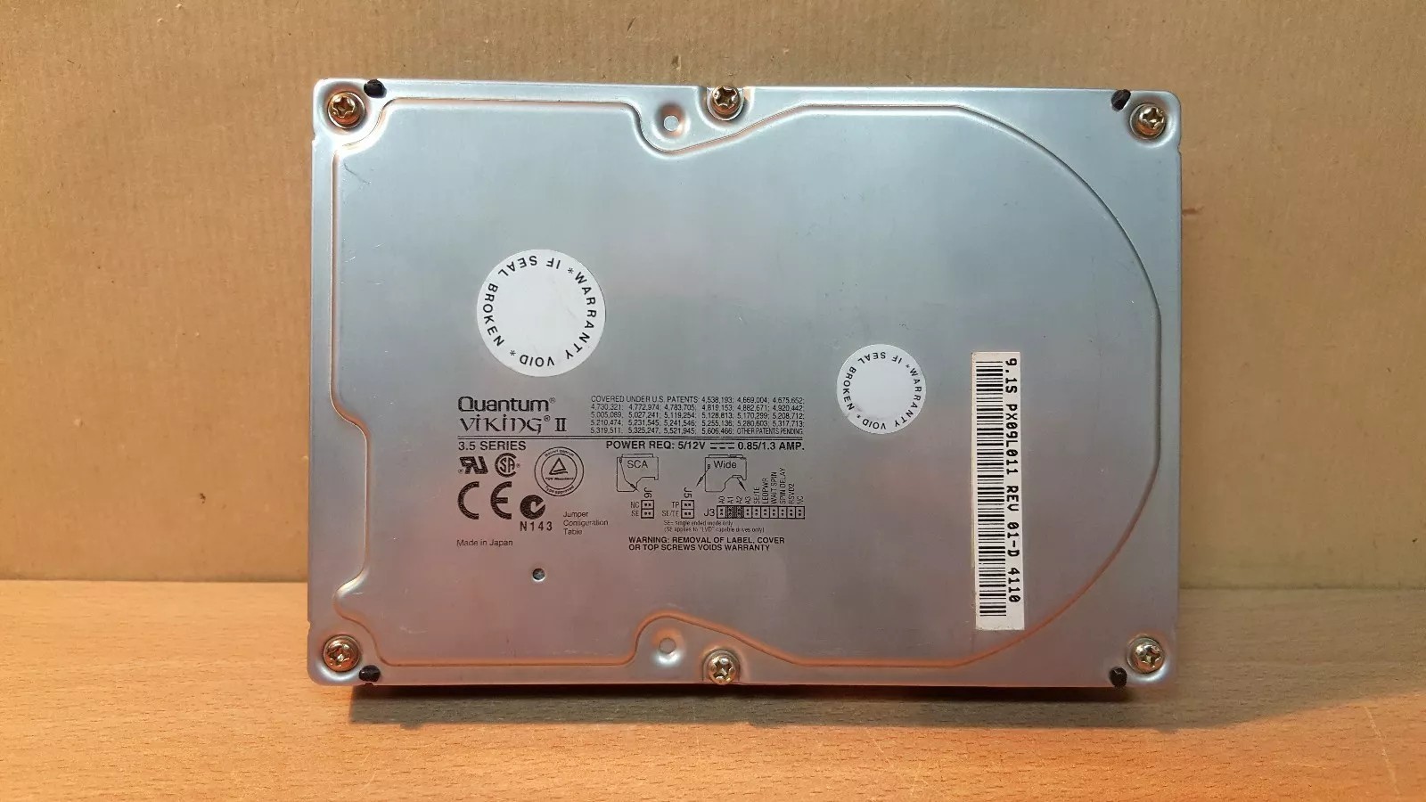 Quantum Viking II 2, 9.1S PX09L011 REV 01-D 4110 SCSI Hard Disk Drive Japan Made