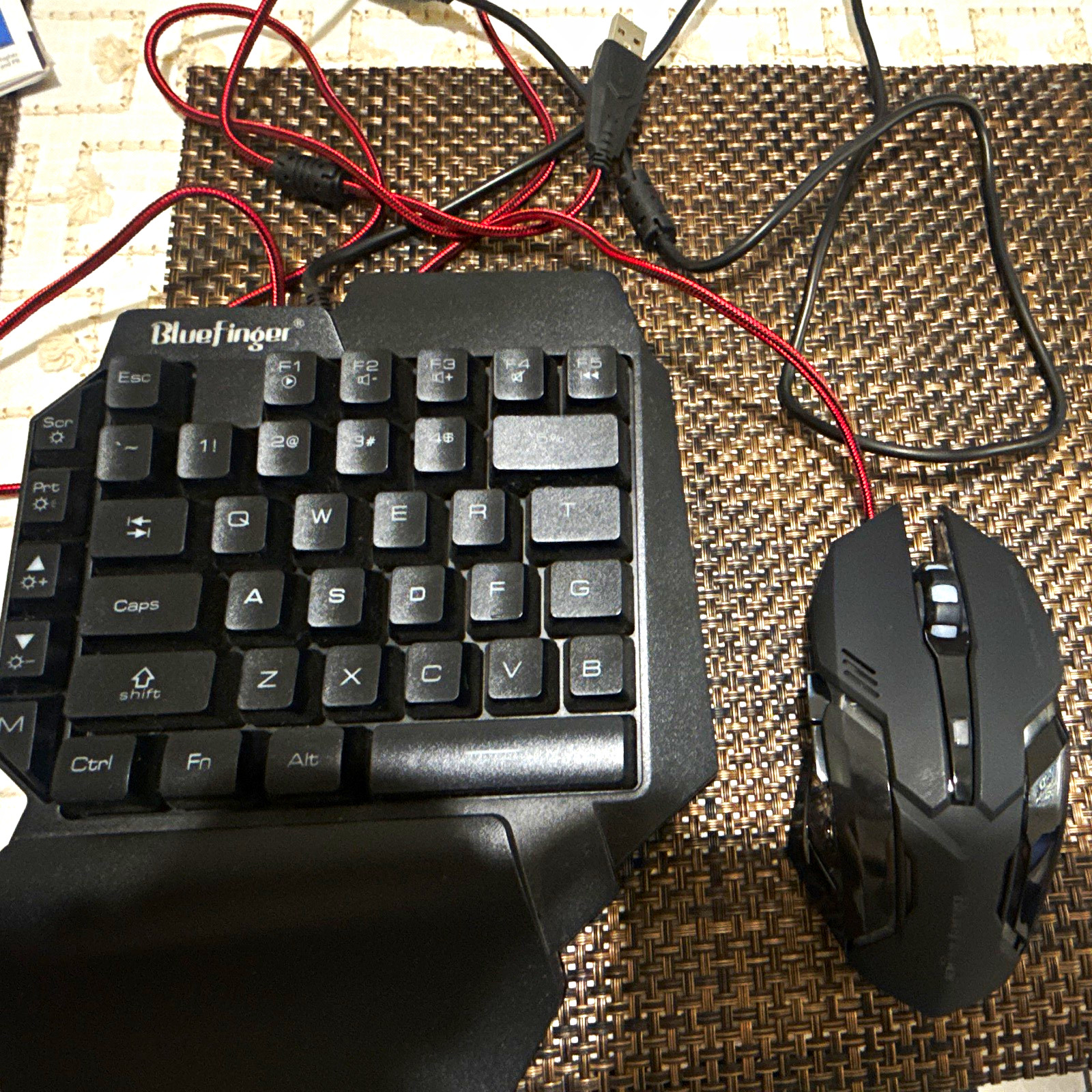 BlueFinger T9 Wired USB Gaming Keyboard & Mouse Bundle Illuminated Black/Red